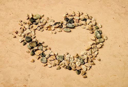 Appel de l'amour, non au favoristisme