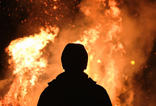 Il sera avec toi dans le feu